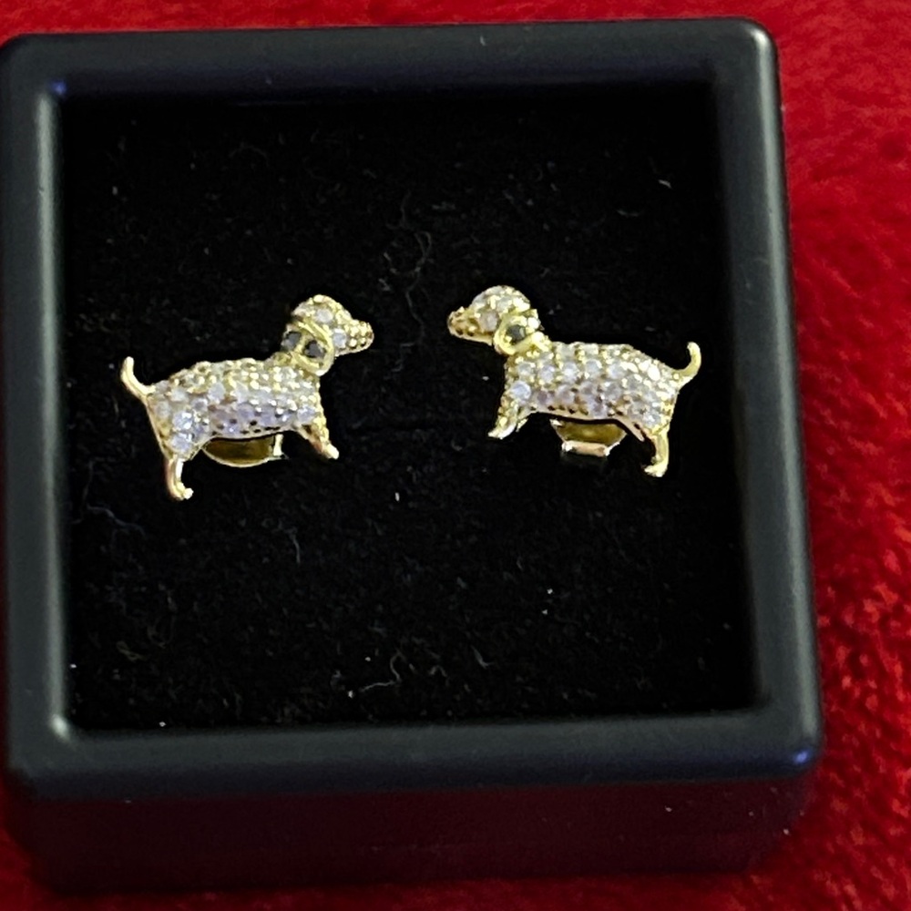 Moissanite Diamond gold puppy Earrings perfect for‎ KIDS